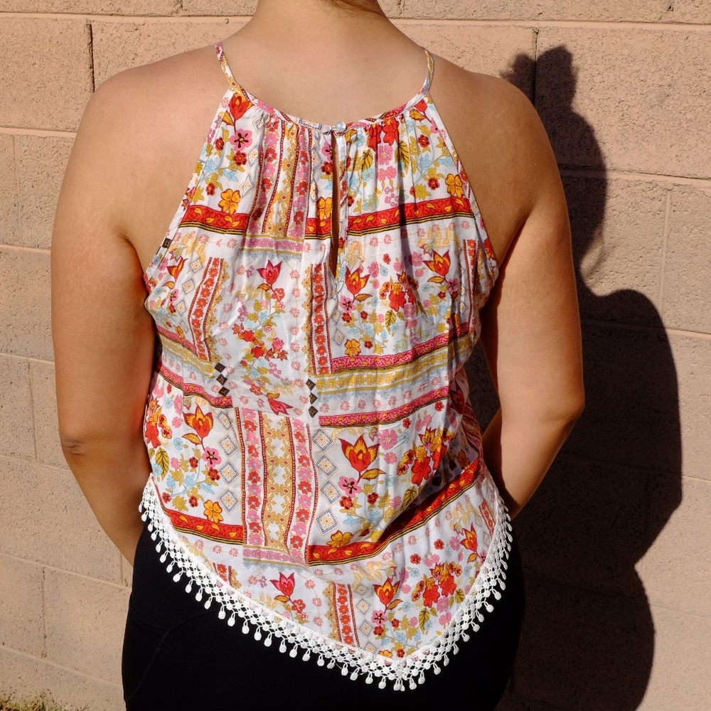 Floral tank - Picture 2 of 2